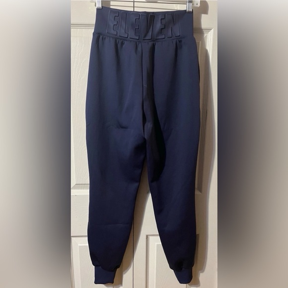 EleVen by Venus WillamS NWT’s Women Be An Eleven Jogger Admiral Navy Size XS - Picture 3 of 9
